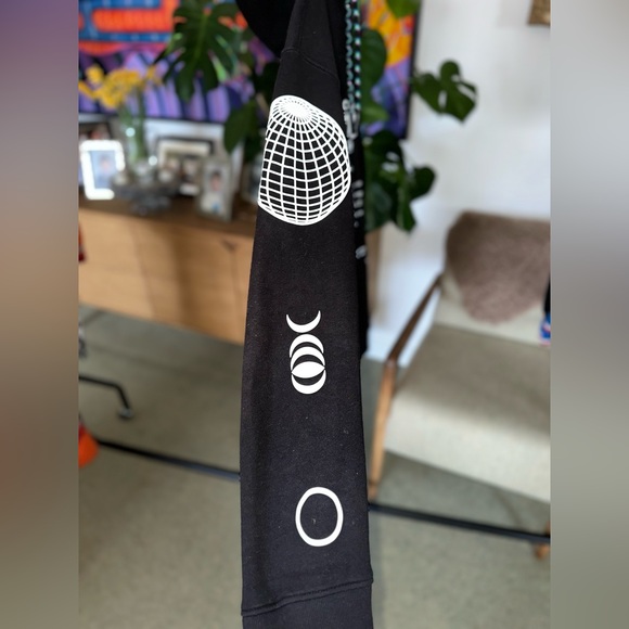 VERSACE - Picture 3 of 5